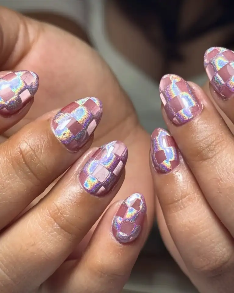 alerta tendencia os esmaltes holograficos estao de volta
