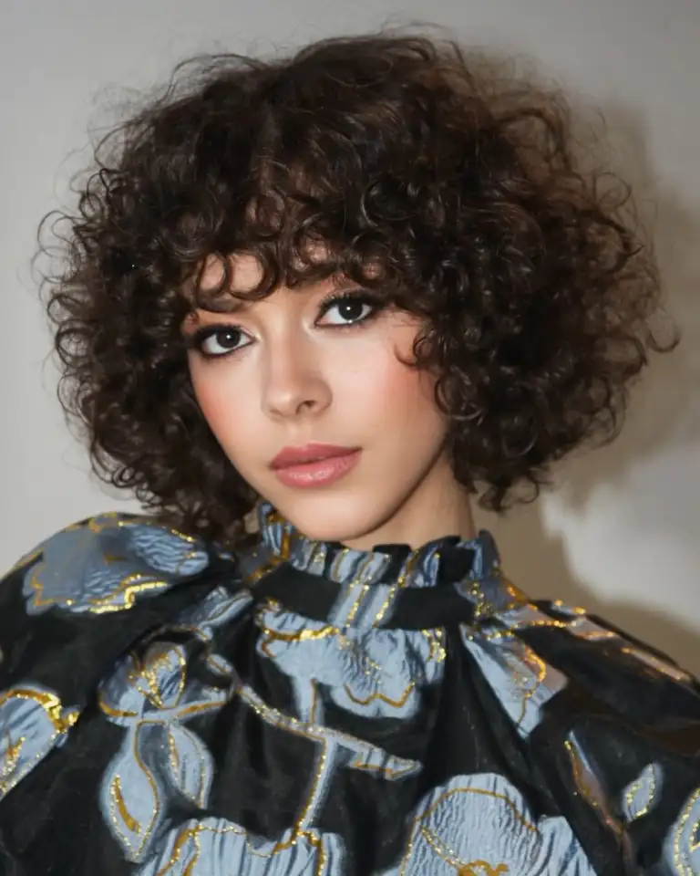 Butterfly bob: коротка стрижка з ефектом легкості 4 Butterfly bob: коротка стрижка з ефектом легкості