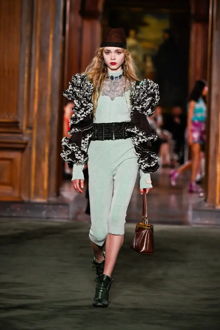 Louis Vuitton cruise 2027: Нью-Йорк, мода й Keith Haring 3 Louis Vuitton cruise 2027: Нью-Йорк, мода й Keith Haring