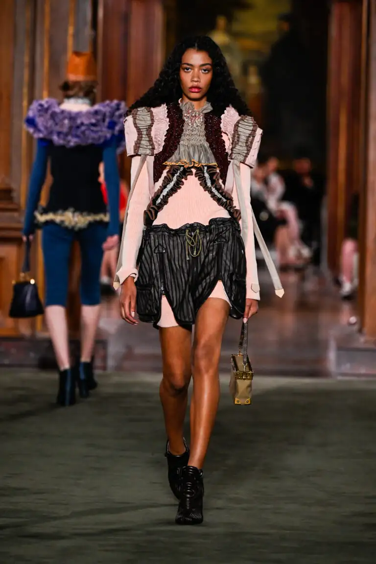 Louis Vuitton cruise 2027: Нью-Йорк, мода й Keith Haring 8 Louis Vuitton cruise 2027: Нью-Йорк, мода й Keith Haring