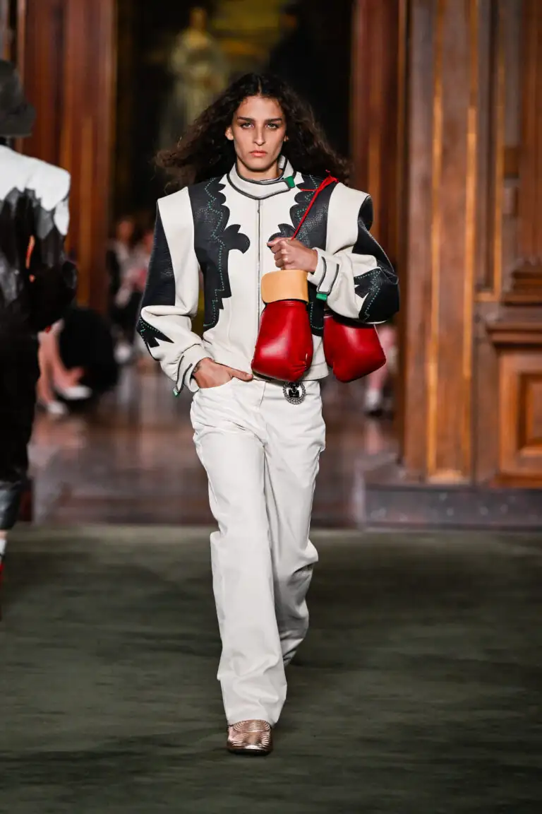 Louis Vuitton cruise 2027: Нью-Йорк, мода й Keith Haring 2 Louis Vuitton cruise 2027: Нью-Йорк, мода й Keith Haring