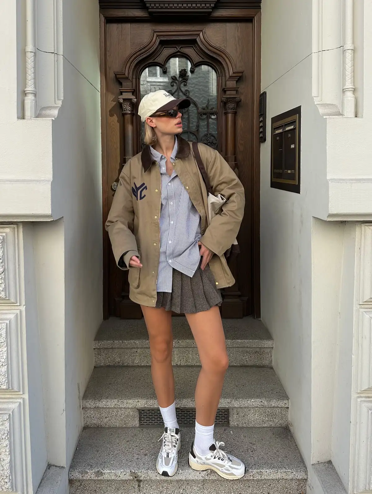 Плісировані спідниці знову в тренді street style 1 Плісировані спідниці знову в тренді street style
