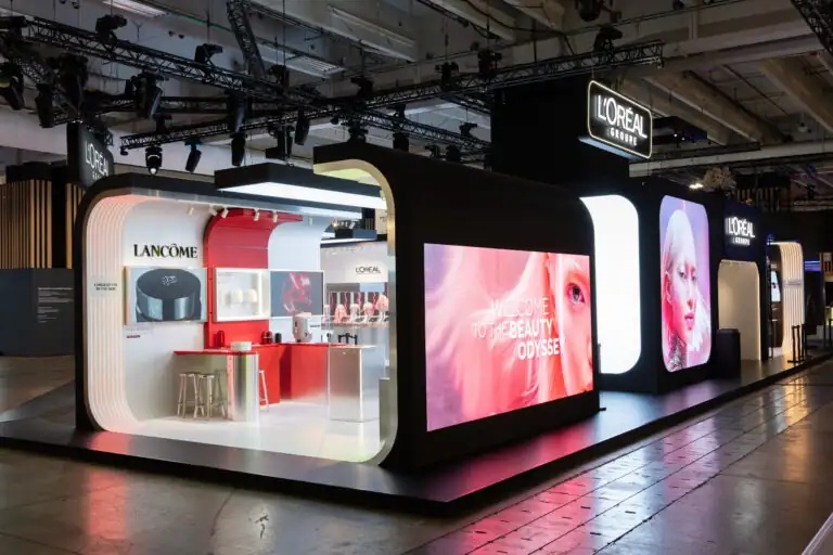 nossa correspondente em paris faz viagem no tempo com grupo l oreal e desvenda a